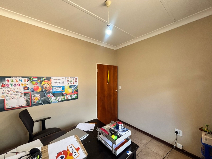 3 Bedroom Property for Sale in La Hoff North West